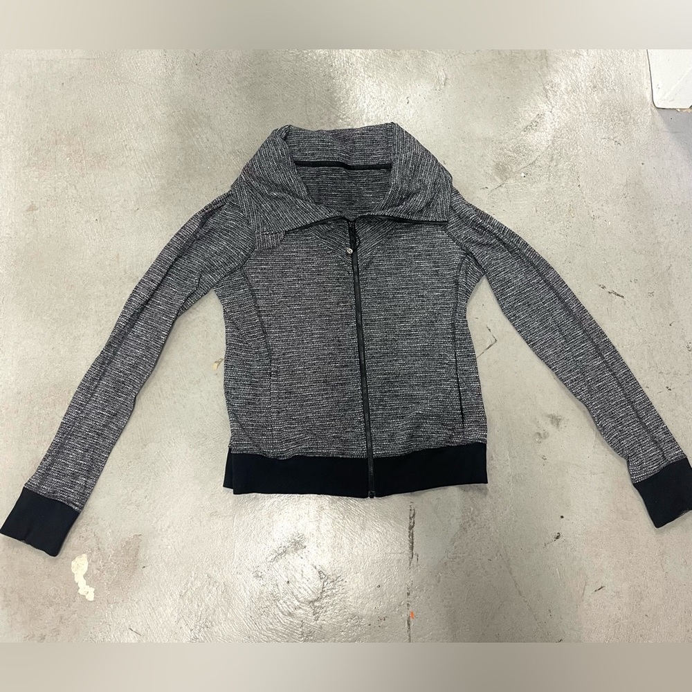 Lululemon Be Present Jacket in Coco Pique Black Heathered Full Zip Sweater Sz 12 - Picture 14 of 16